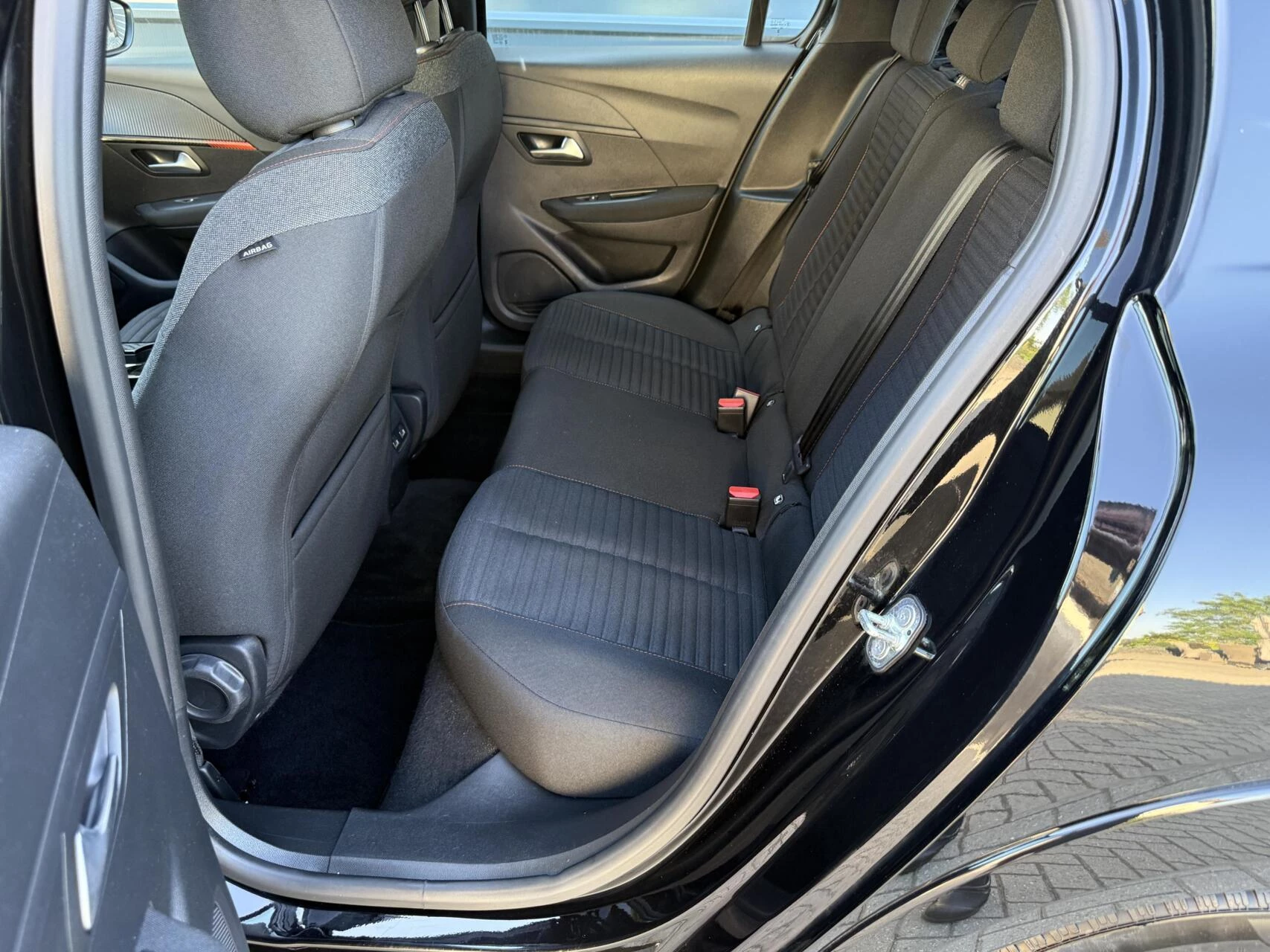 Hoofdafbeelding Peugeot e-208