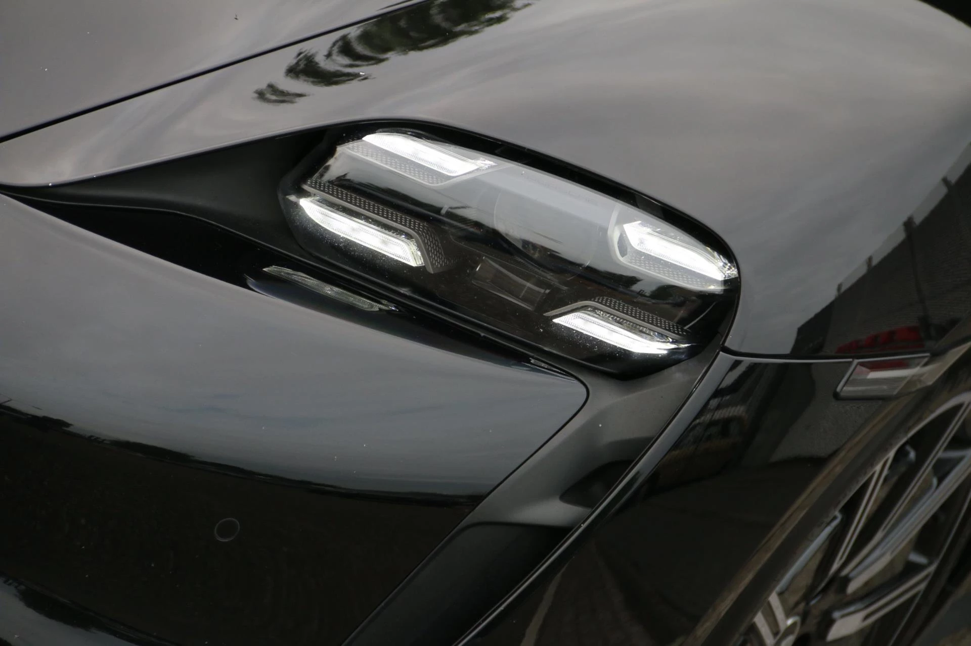 Hoofdafbeelding Porsche Taycan