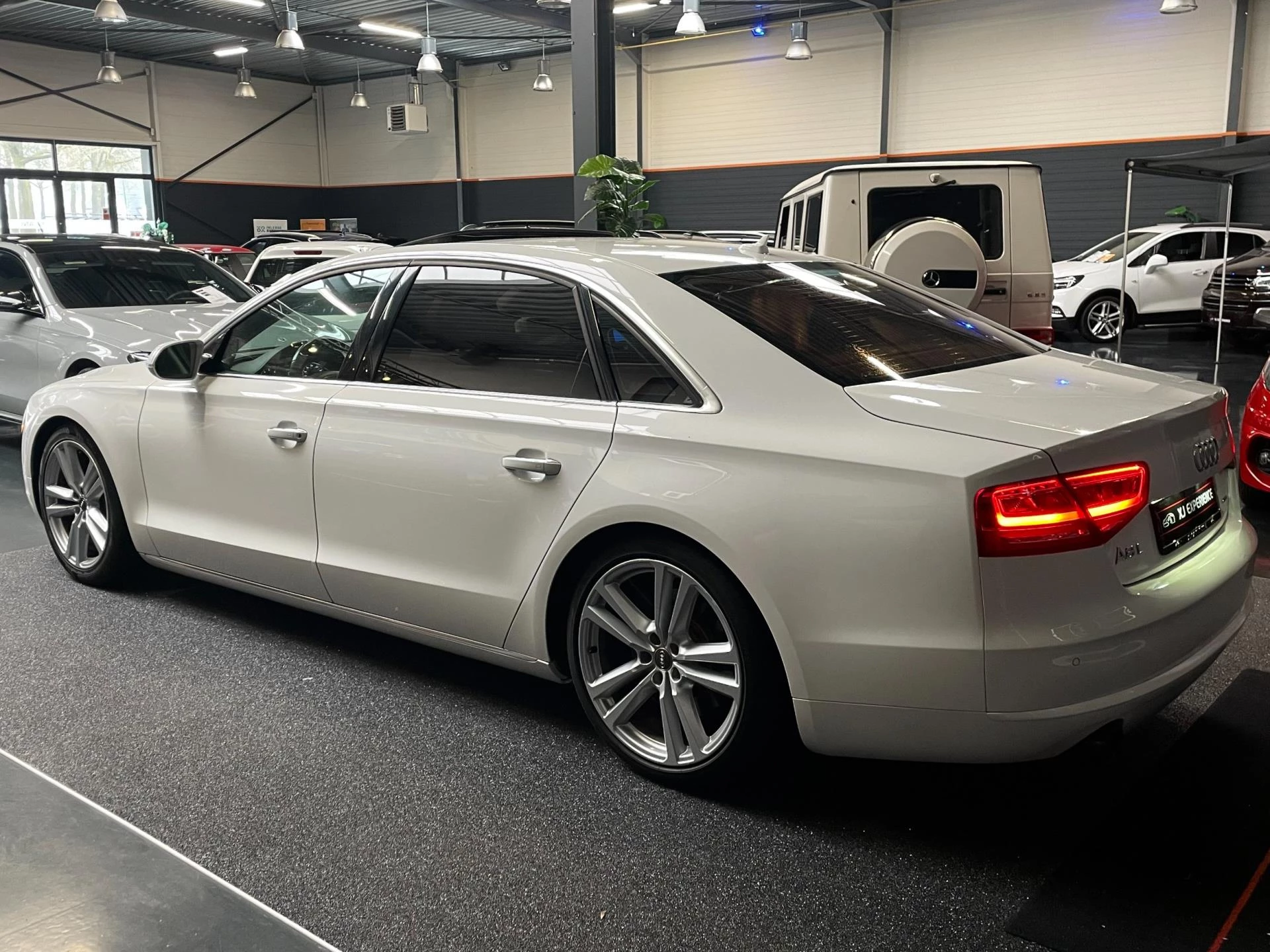 Hoofdafbeelding Audi A8