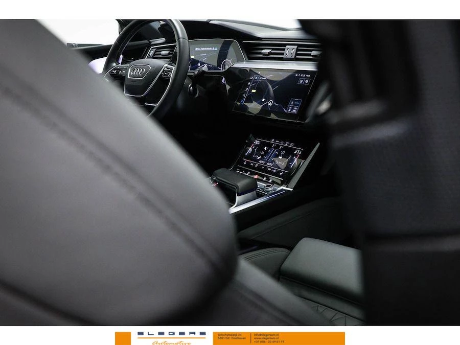 Hoofdafbeelding Audi e-tron