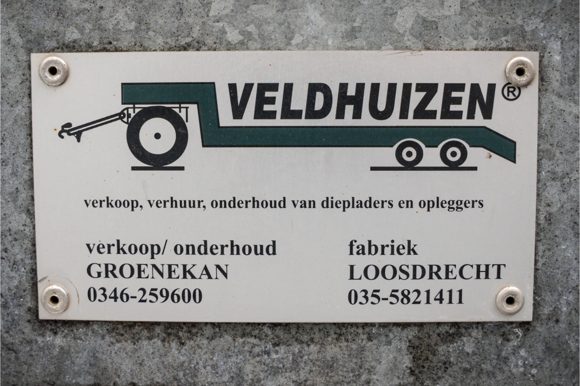 Hoofdafbeelding veldhuizen P47-2 | Oplegger | Kuip | Dieplader | Max Mas. 10T | Elektrische lier | Oprijplaten