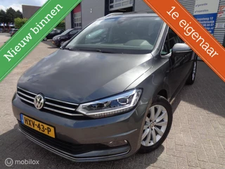 Hoofdafbeelding Volkswagen Touran Volkswagen Touran 1.5 TSI Comfortline Business 7p/Airco/Pano/Stoelverw/Camera/Carplay/Navi/Trekhaak/Lm velgen/LED/1st eig