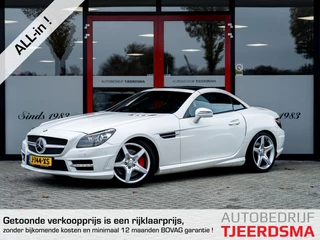 Mercedes-Benz SLK-klasse 350 Edition 1 AMG | Magic Sky Control | Stoelverwarming | Nek Verwarming | Harman & Kardon | Rundleder met Rode Sticksels | Parkeersensoren | Navigatie | Bluetooth | Parelmoer Lak | Bi-Xenon | LED Achter |