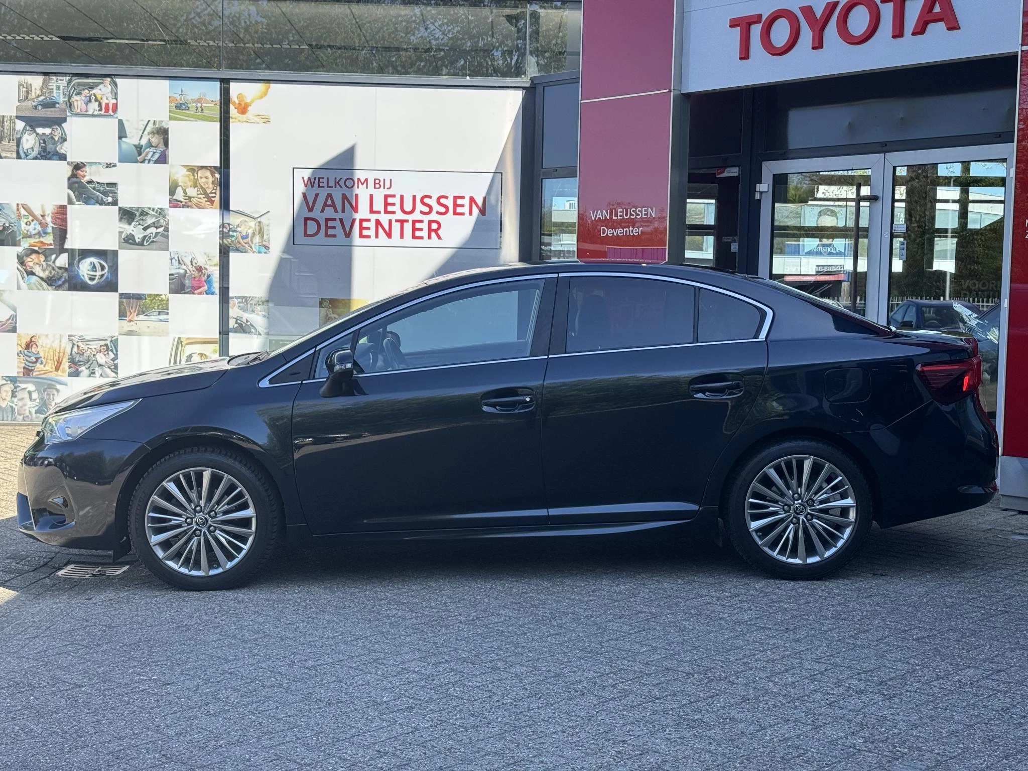 Hoofdafbeelding Toyota Avensis