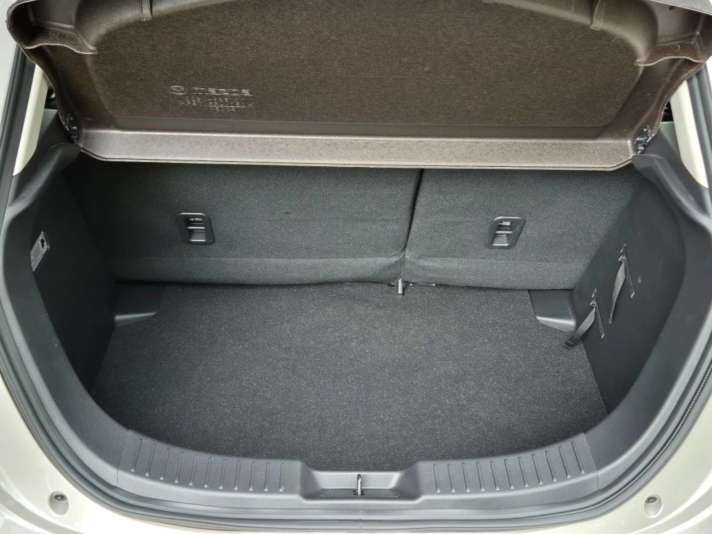 Hoofdafbeelding Mazda 2