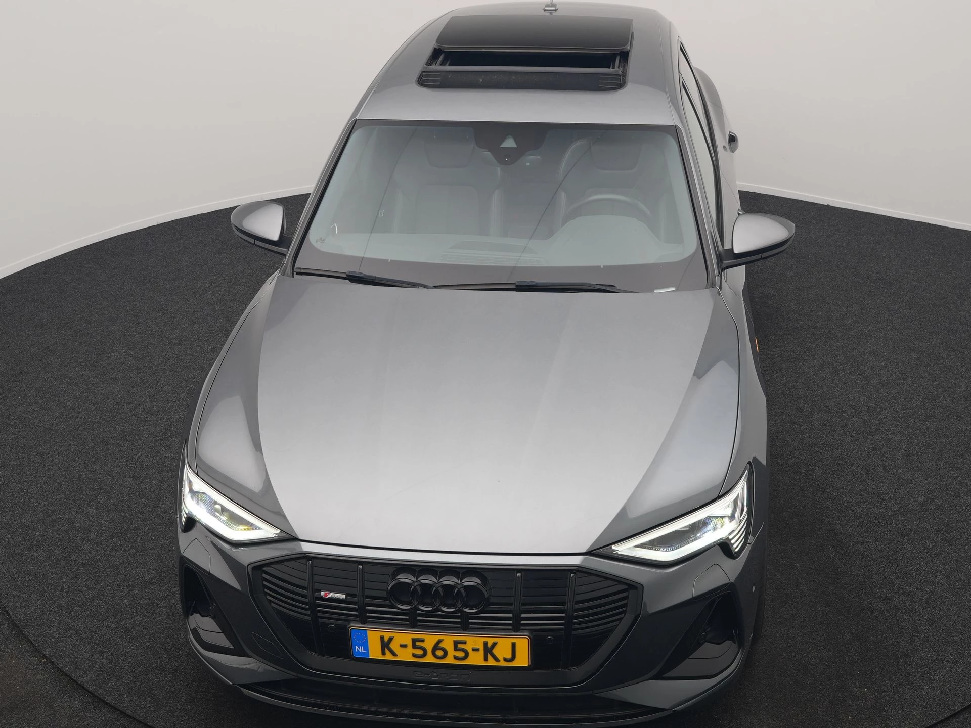 Hoofdafbeelding Audi e-tron