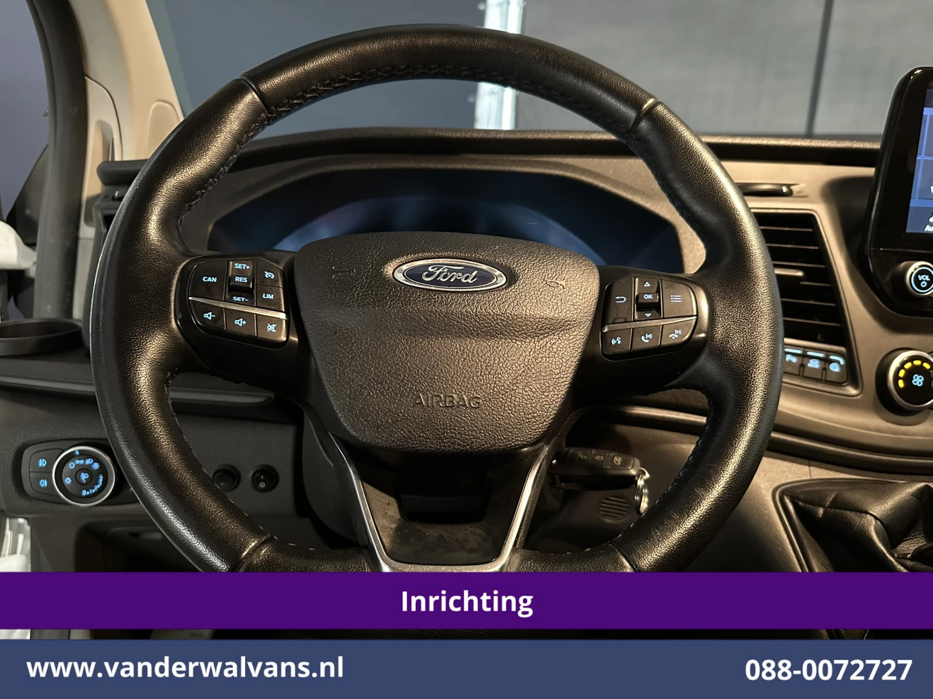 Hoofdafbeelding Ford Transit Custom