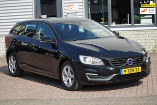 Hoofdafbeelding Volvo V60 Volvo V60 1.6 D2 Kinetic NAVI TREKHAAK
