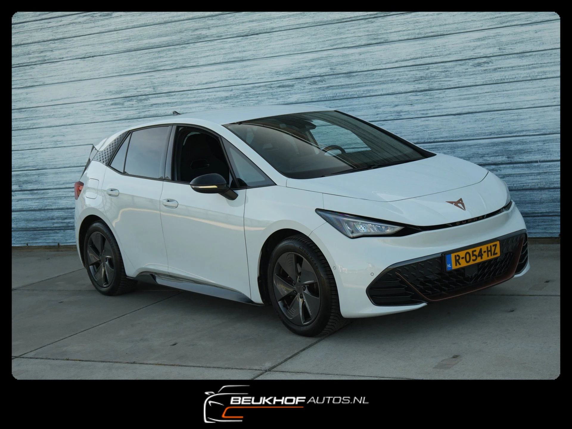 Hoofdafbeelding CUPRA Born