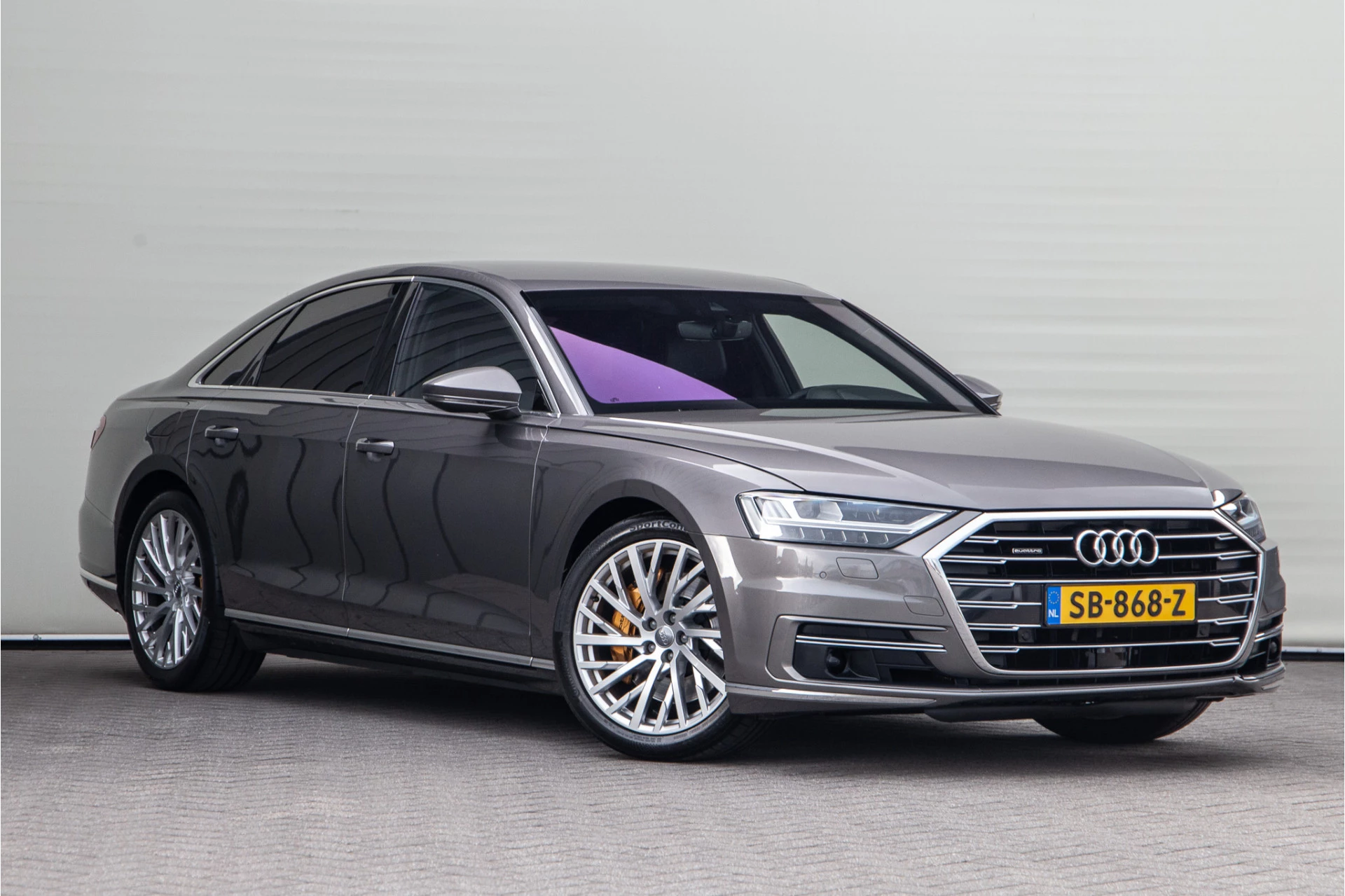 Hoofdafbeelding Audi A8