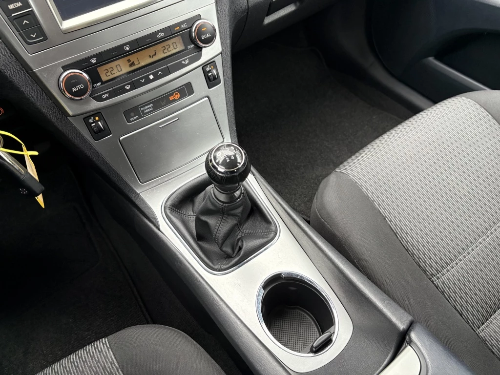 Hoofdafbeelding Toyota Avensis