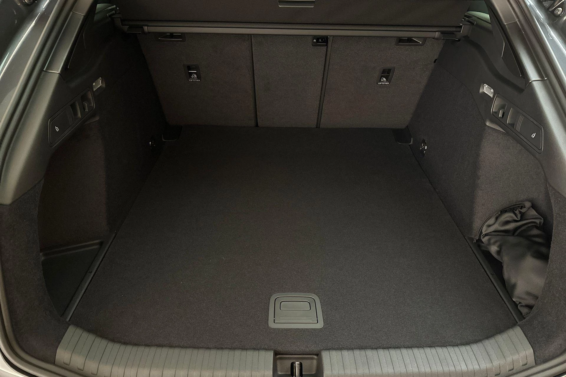 Hoofdafbeelding Audi A6 Avant e-tron