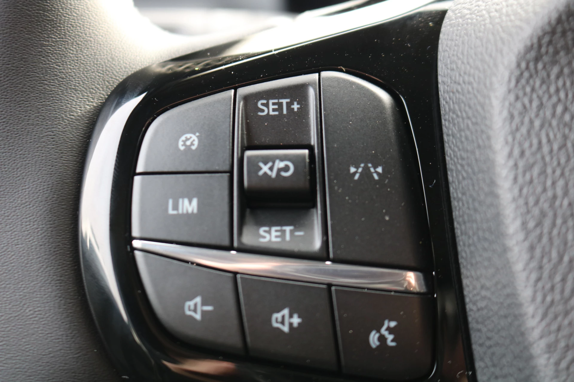 Hoofdafbeelding Ford E-Transit Courier