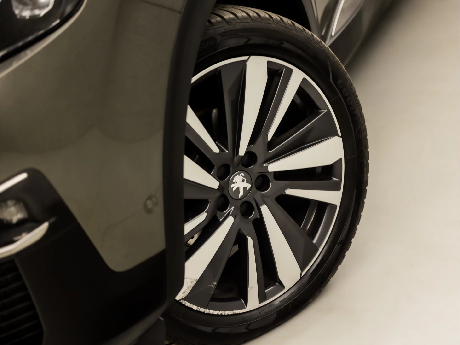 Hoofdafbeelding Peugeot 5008