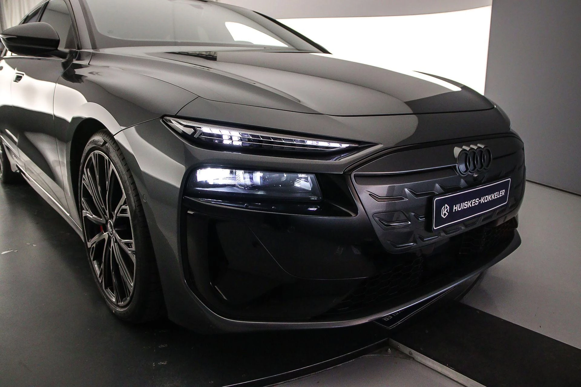 Hoofdafbeelding Audi S6 Avant e-tron