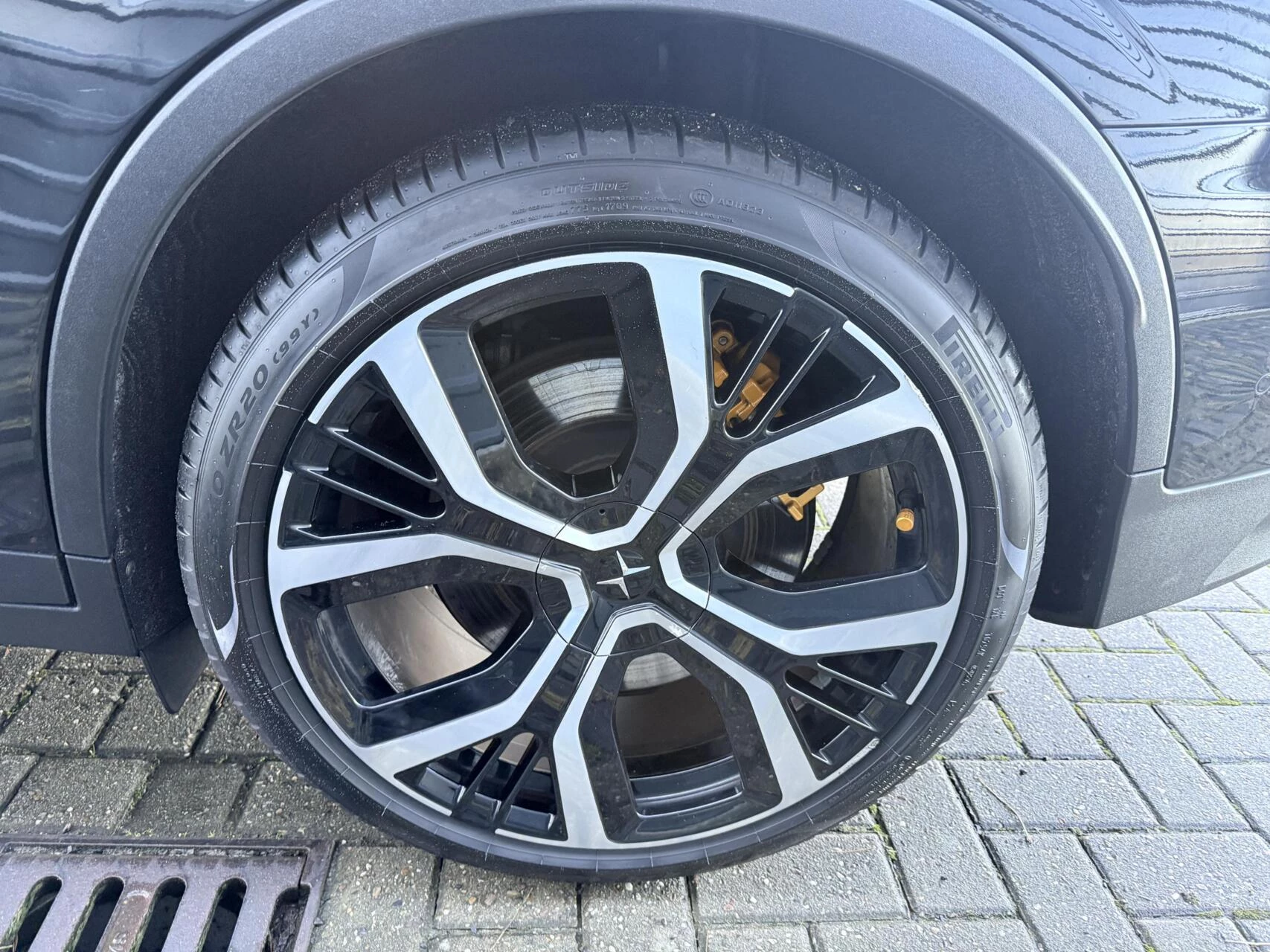 Hoofdafbeelding Polestar 2