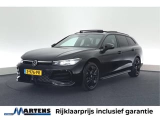 Volkswagen Passat Variant 1.5 eTSI 150pk DSG R-Line Business Black Style Trekhaak Camera Panoramadak Massage Stoelverwarming Navigatie