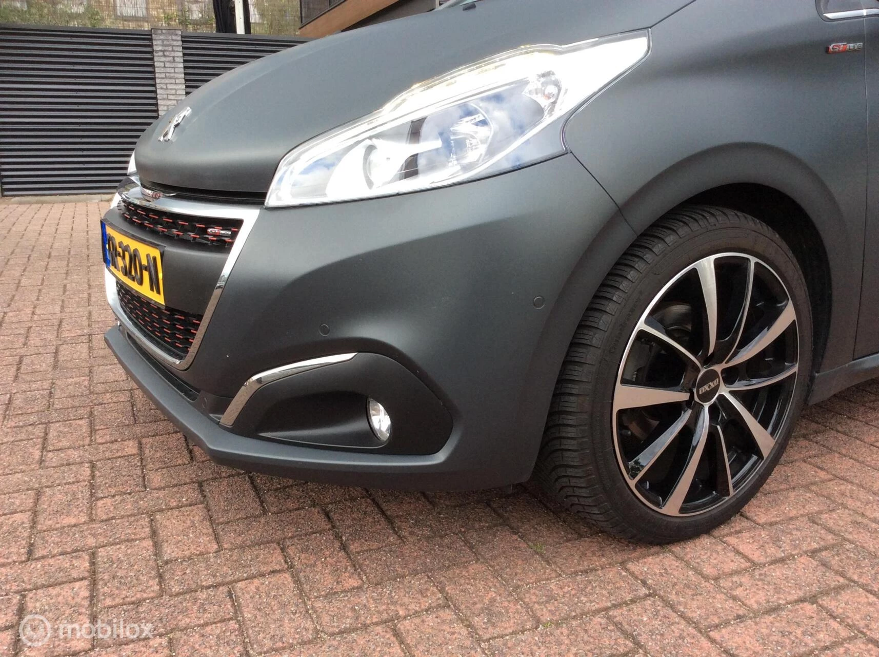 Hoofdafbeelding Peugeot 208