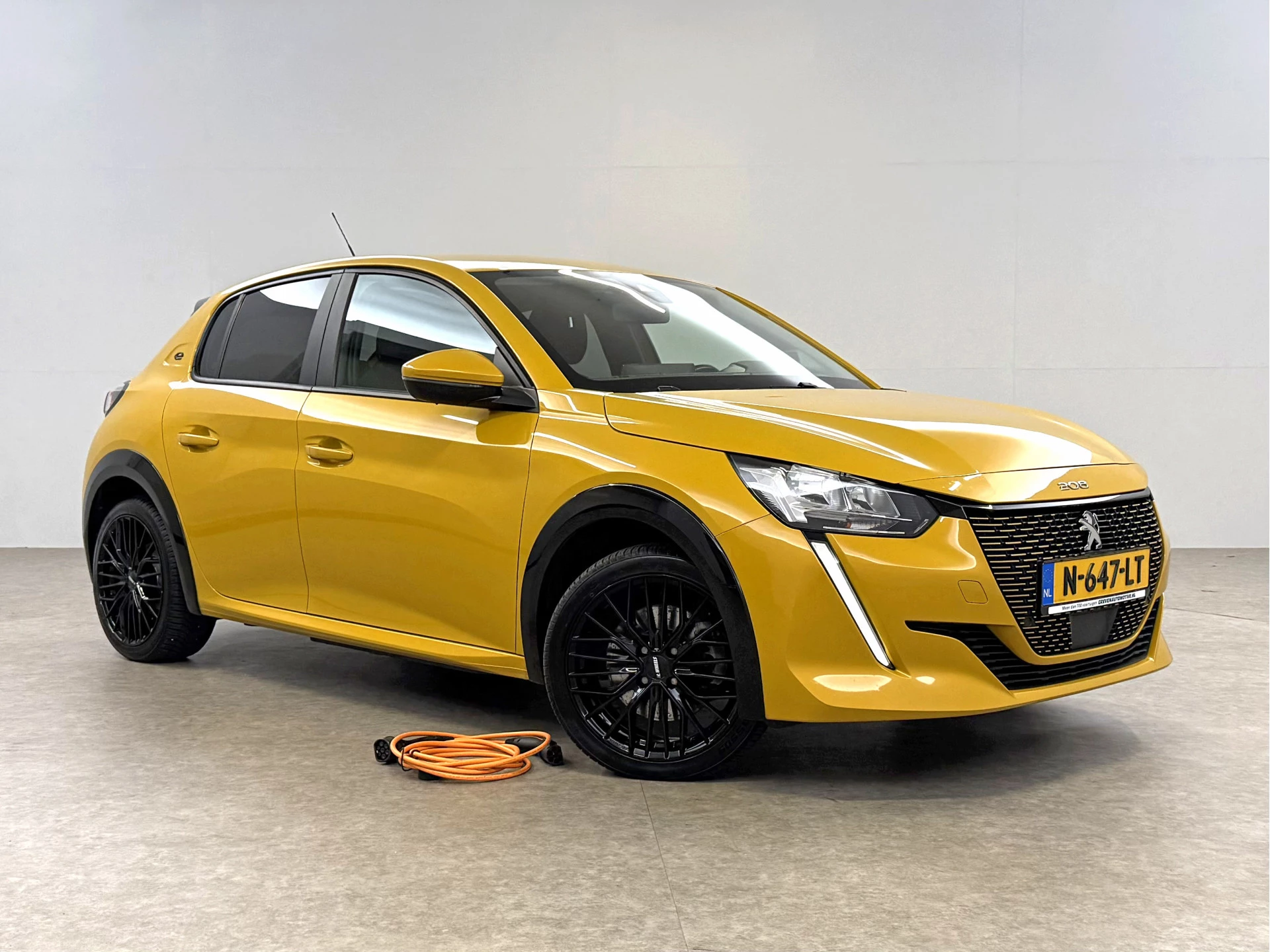 Hoofdafbeelding Peugeot e-208