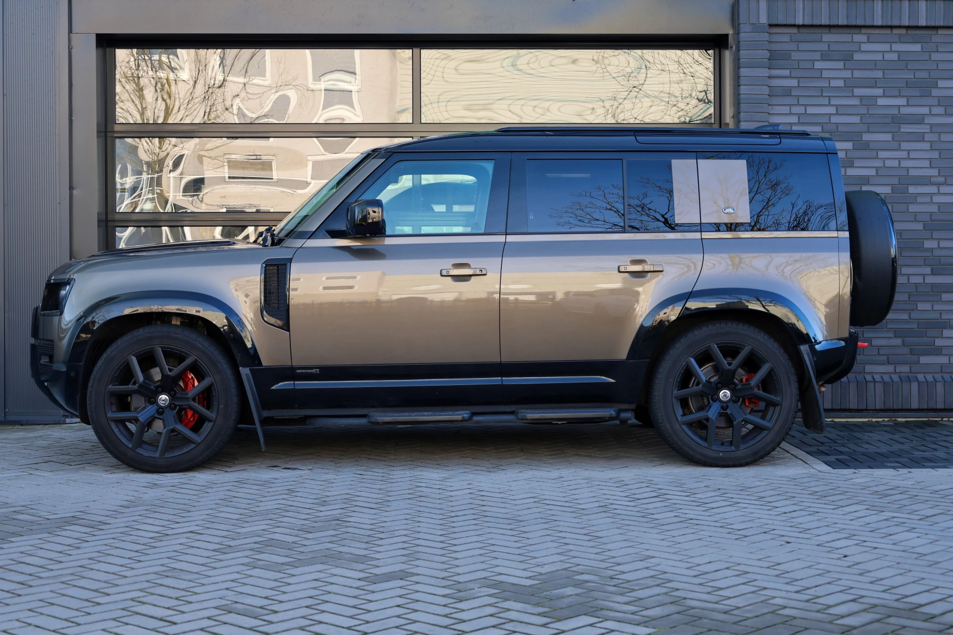 Hoofdafbeelding Land Rover Defender