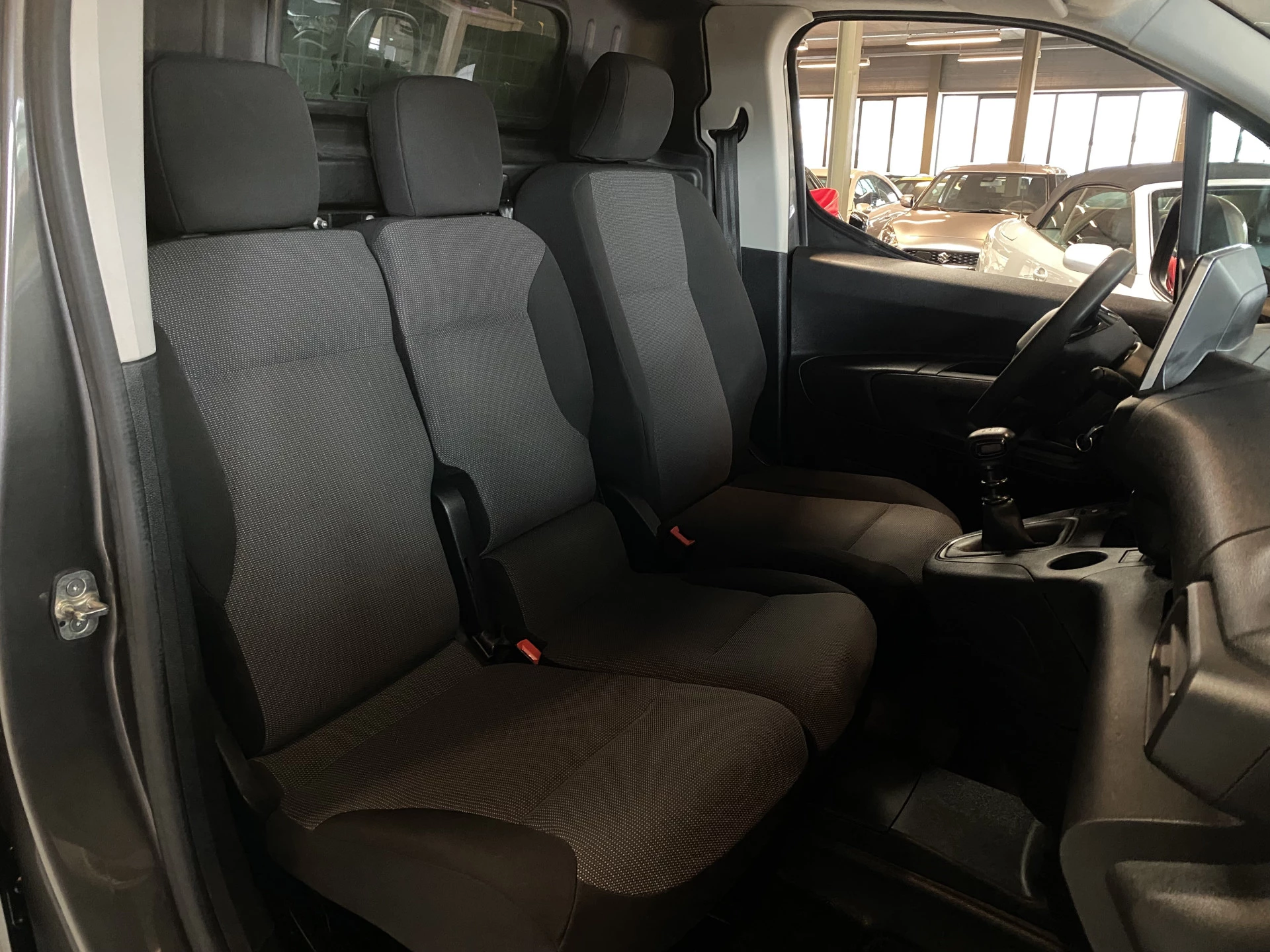 Hoofdafbeelding Peugeot Partner