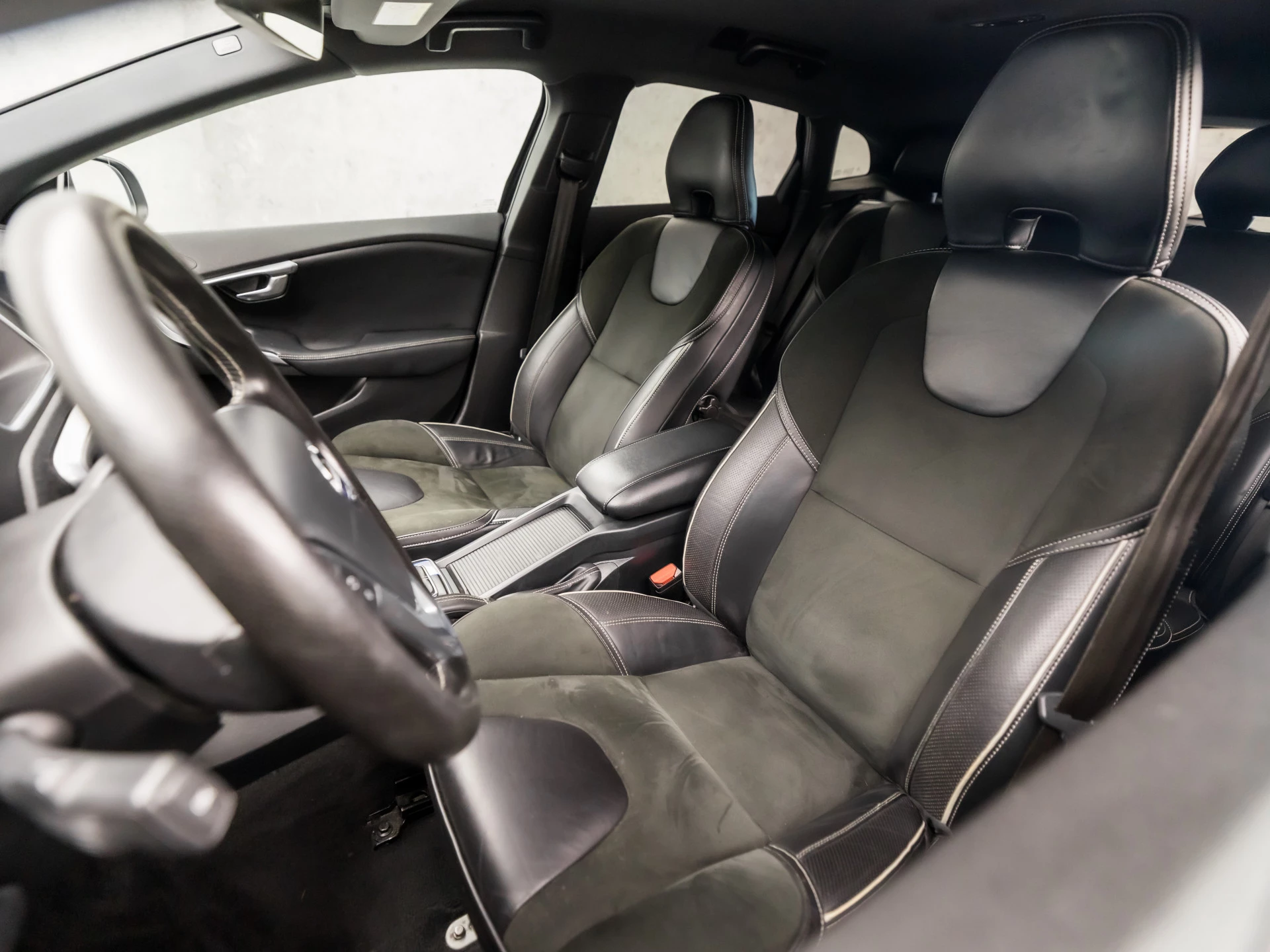 Hoofdafbeelding Volvo V40
