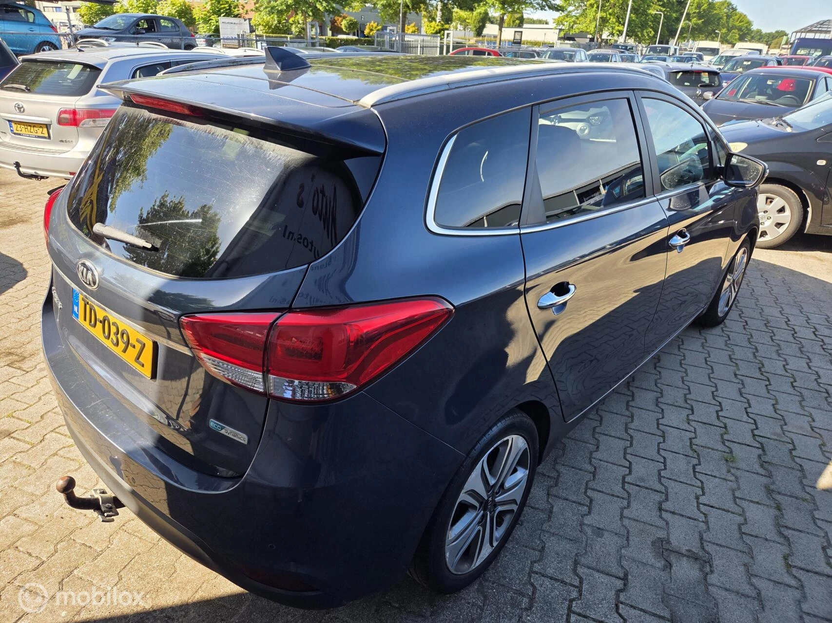 Hoofdafbeelding Kia Carens