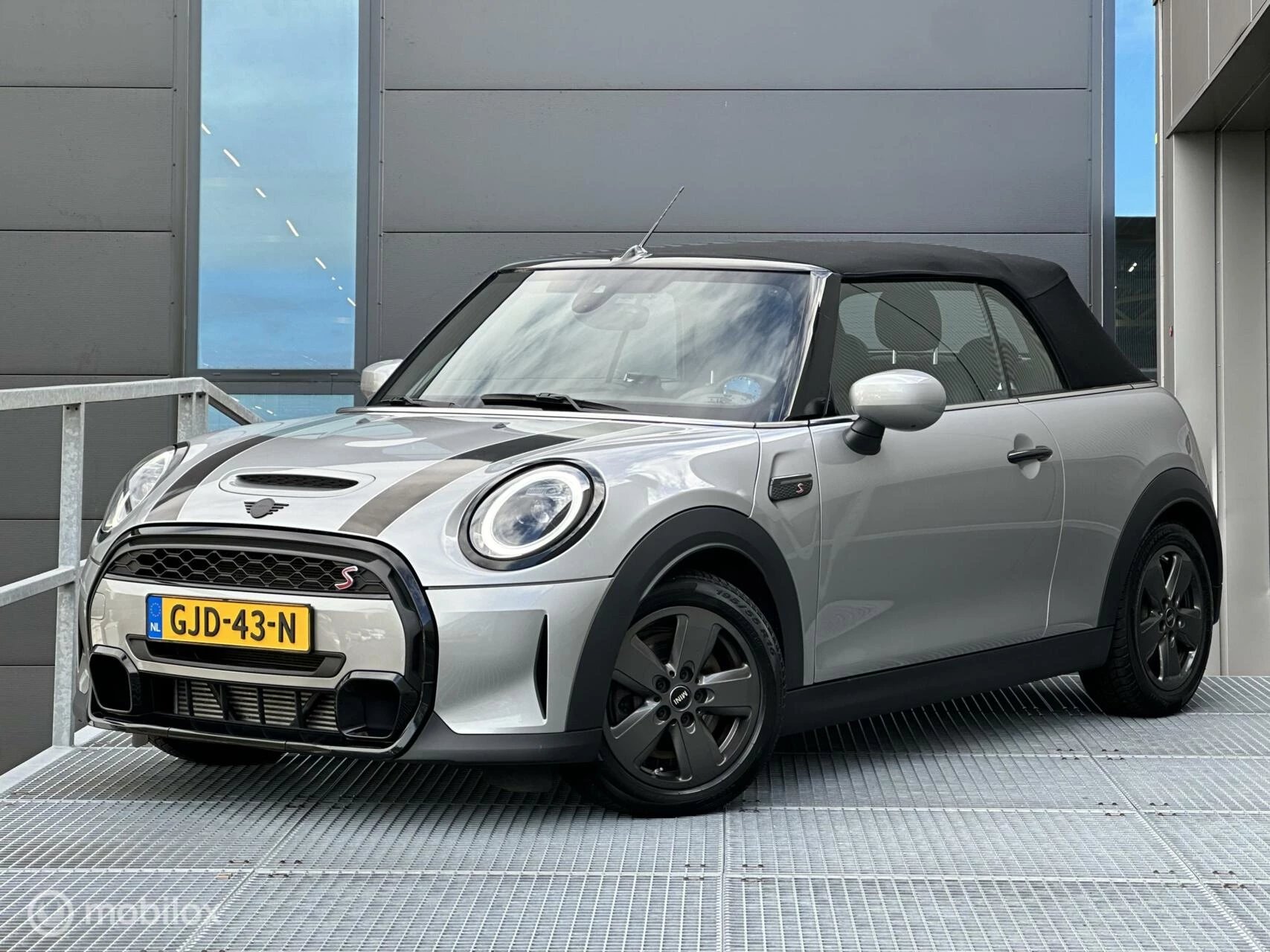 Hoofdafbeelding MINI Cooper S Cabrio