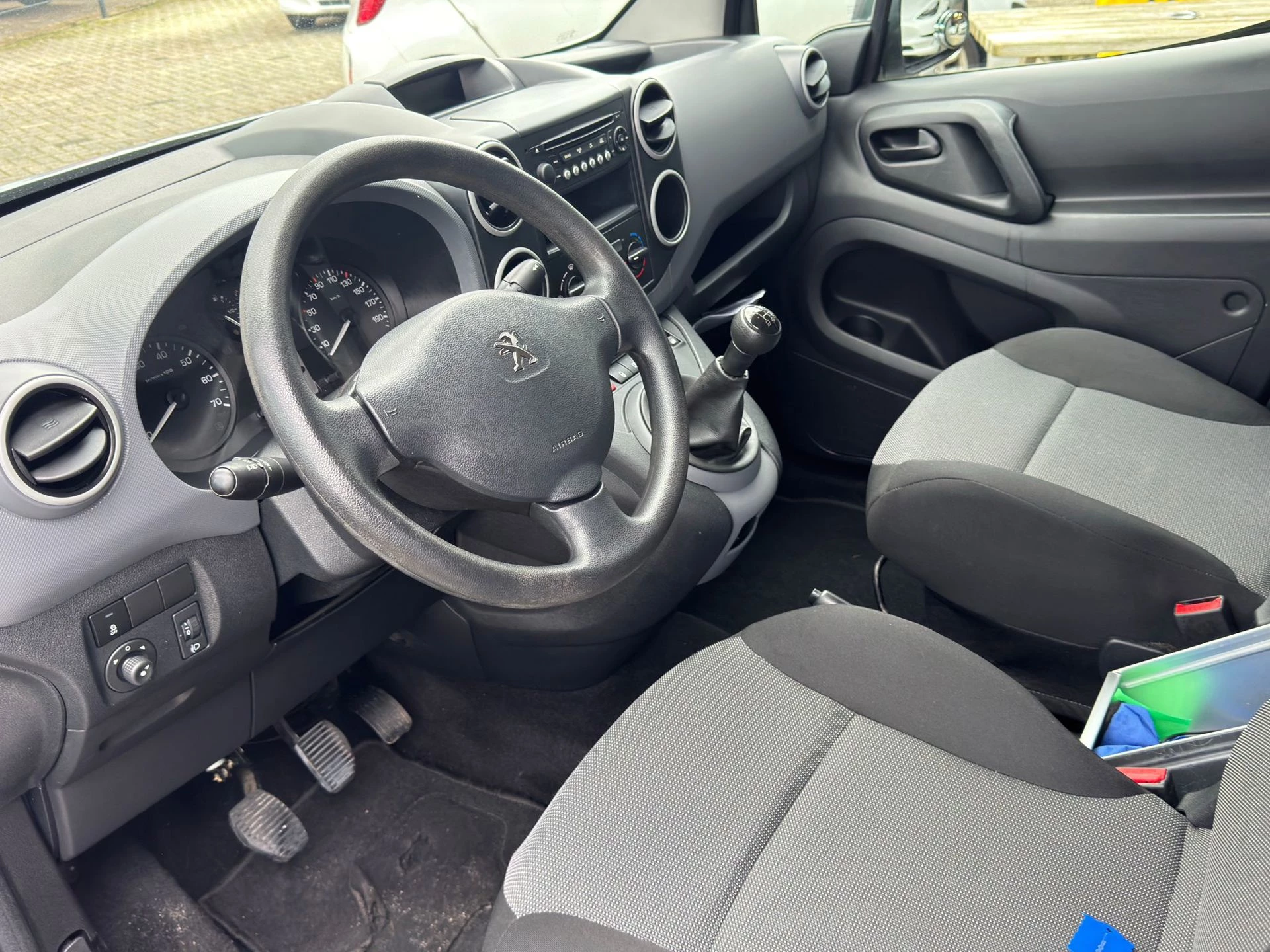 Hoofdafbeelding Peugeot Partner