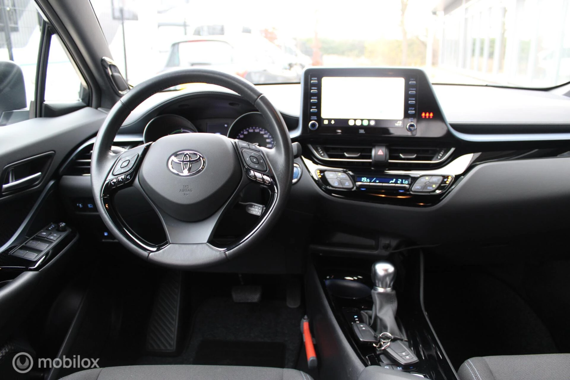 Hoofdafbeelding Toyota C-HR