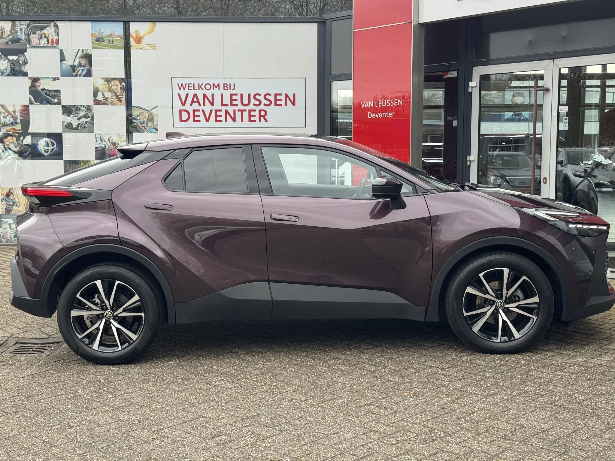 Hoofdafbeelding Toyota C-HR