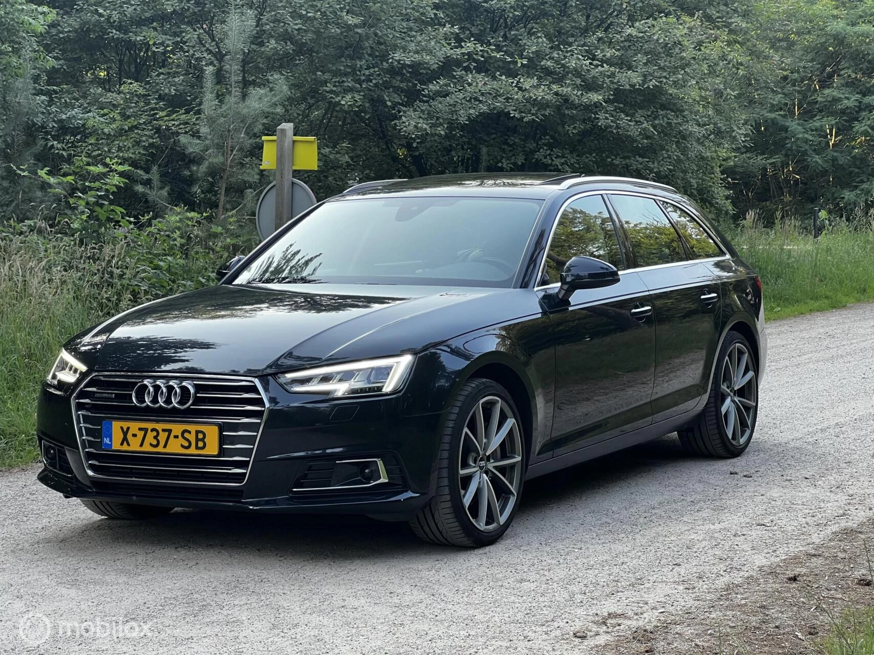 Hoofdafbeelding Audi A4