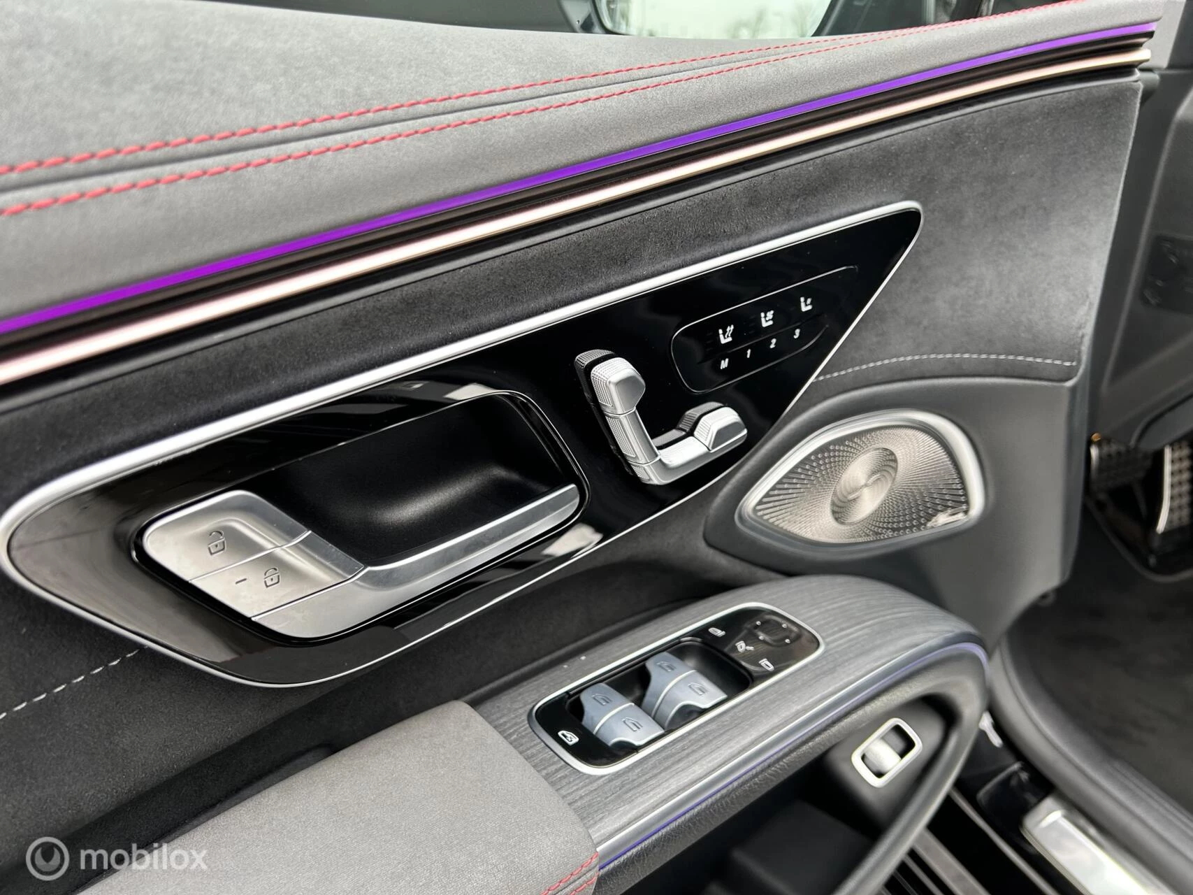 Hoofdafbeelding Mercedes-Benz EQS