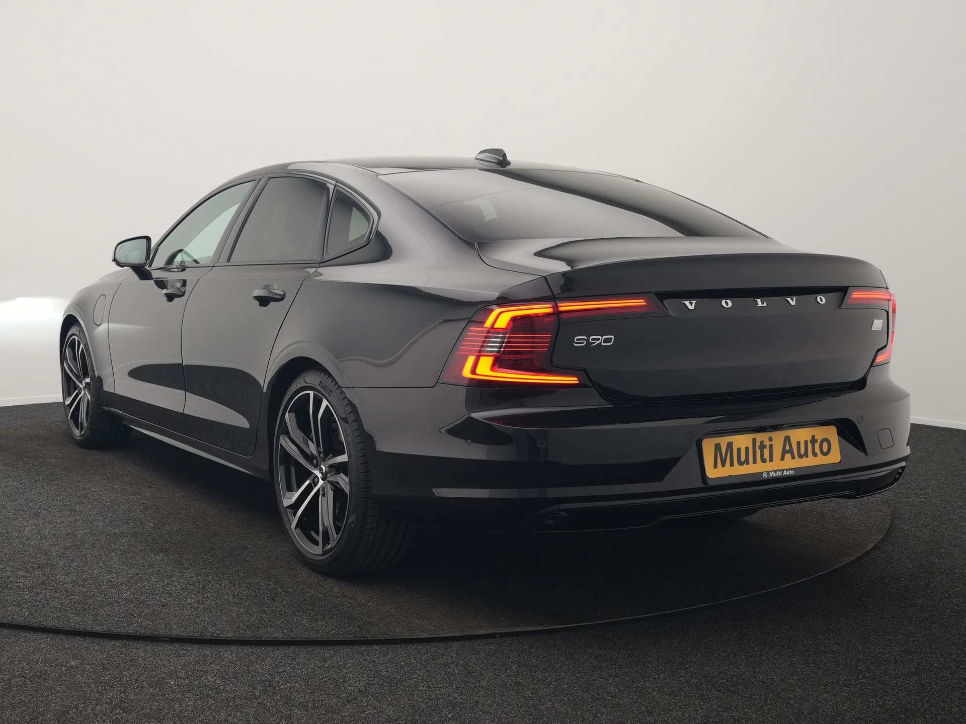 Hoofdafbeelding Volvo S90