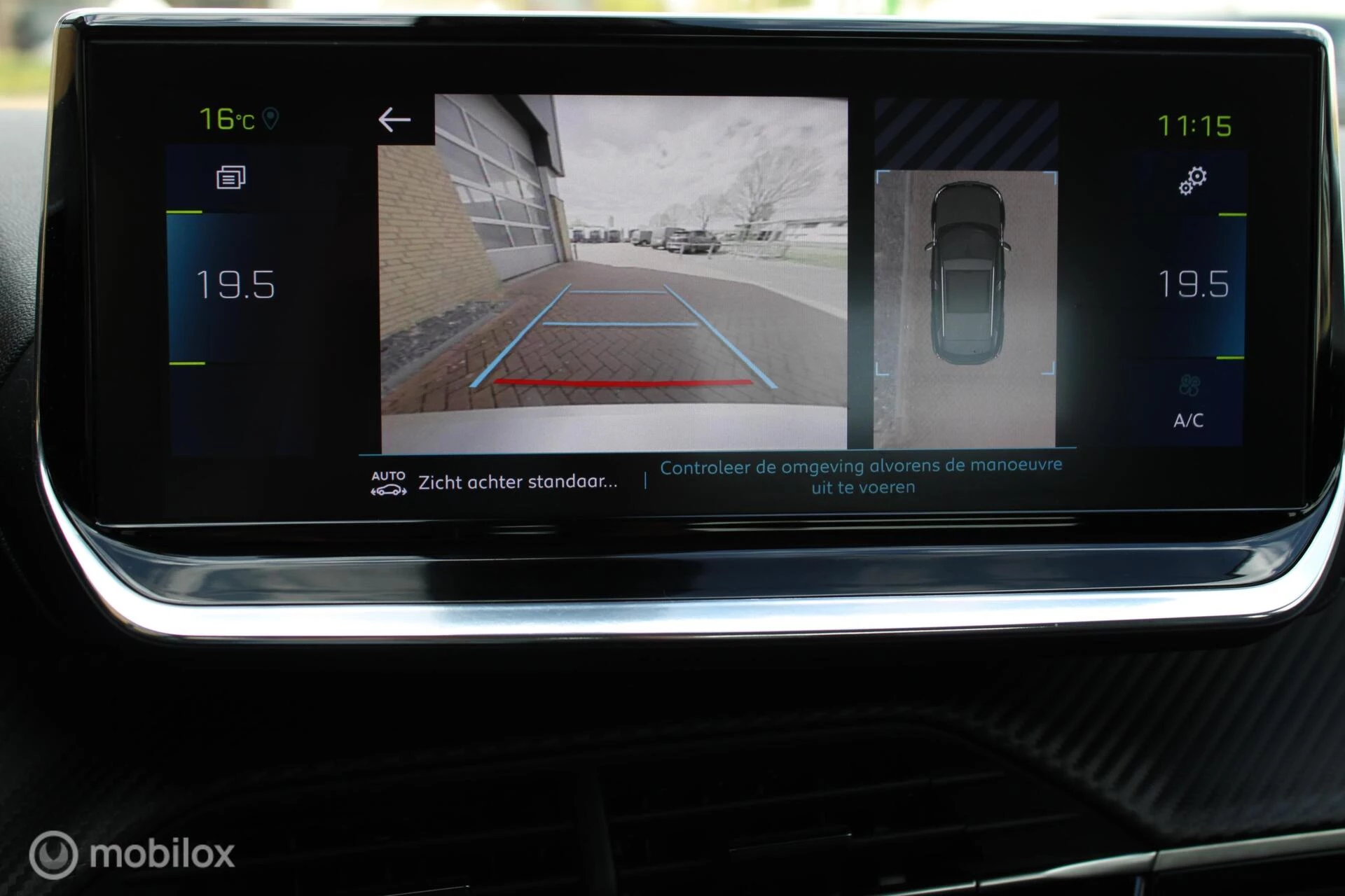 Hoofdafbeelding Peugeot e-2008