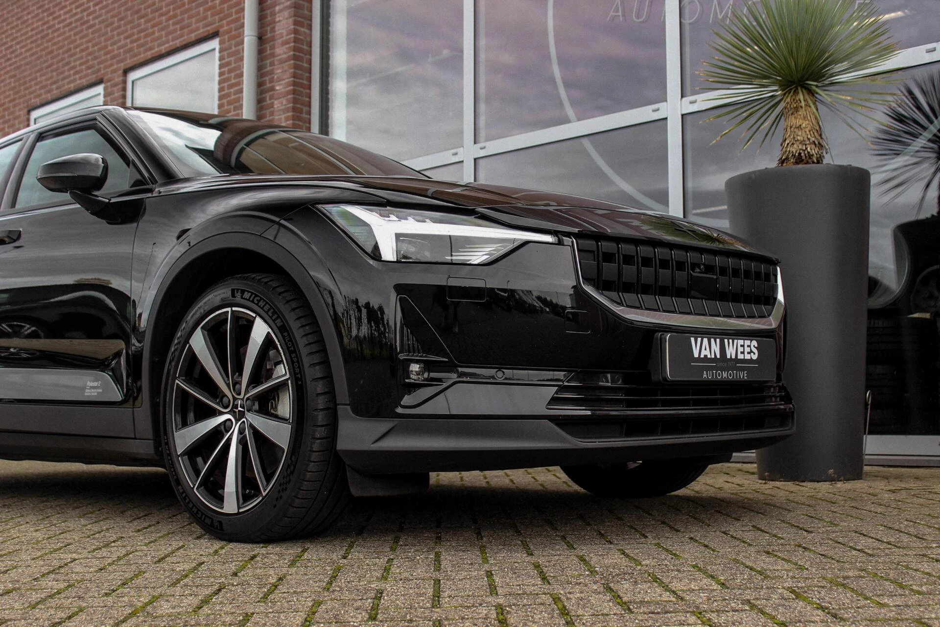 Hoofdafbeelding Polestar 2