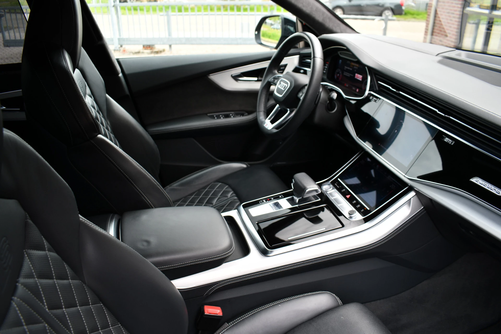 Hoofdafbeelding Audi Q8