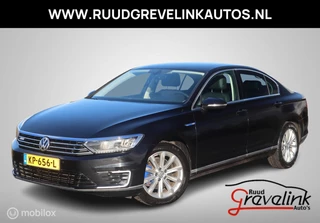 Volkswagen Passat 1.4 TSI GTE 218 PK DSG AUTOMAAT Highline Navi 1/2Leer Alcantara Stoelverwarming Trekhaak DonkerGlas