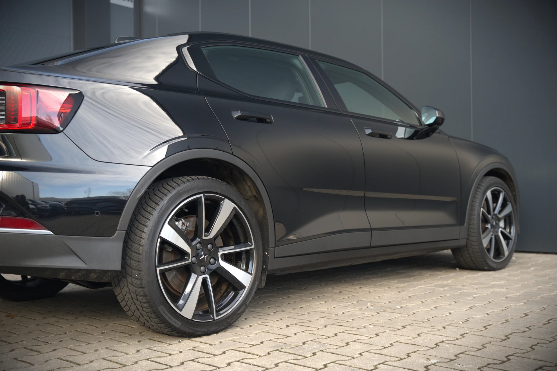 Hoofdafbeelding Polestar 2