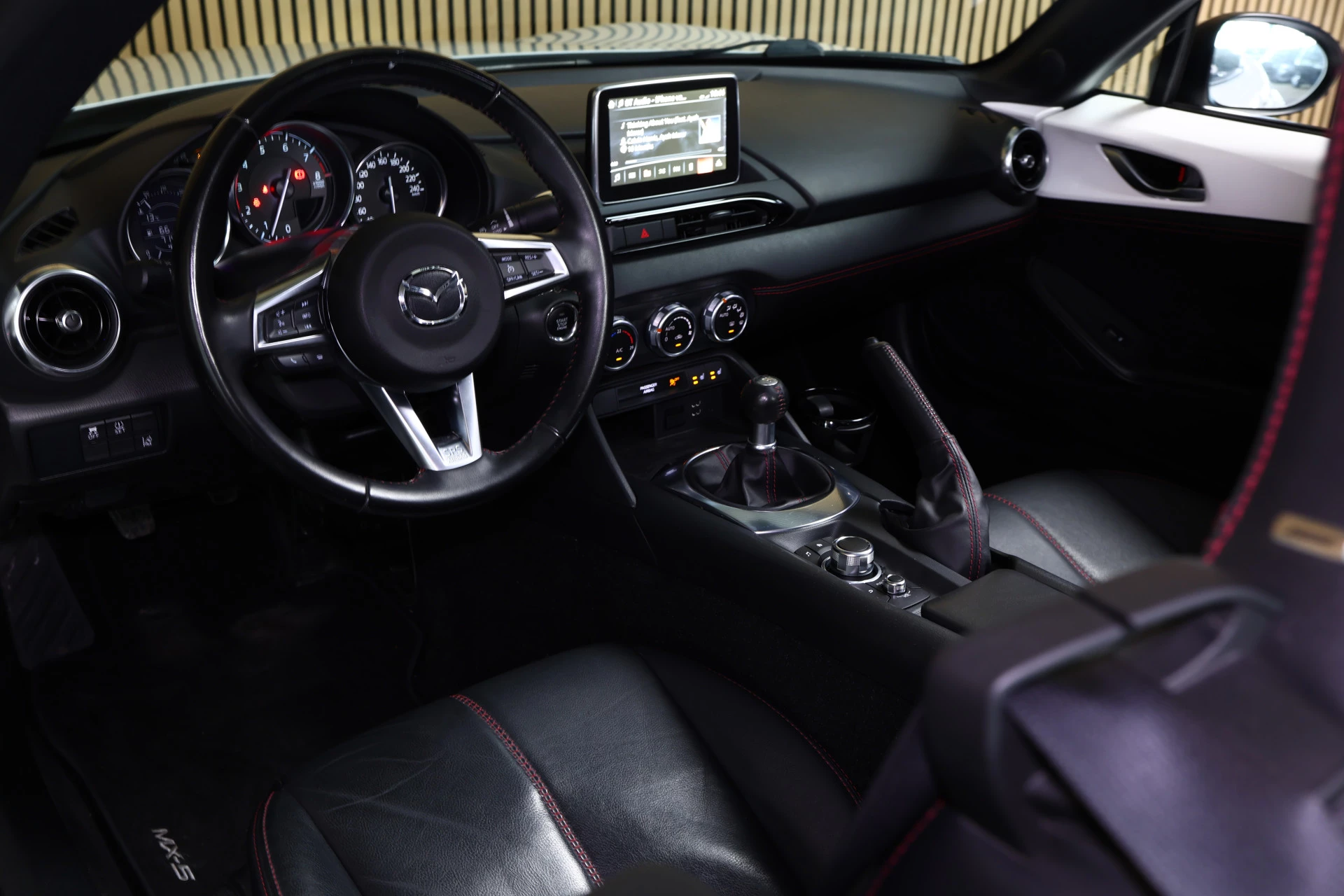 Hoofdafbeelding Mazda MX-5