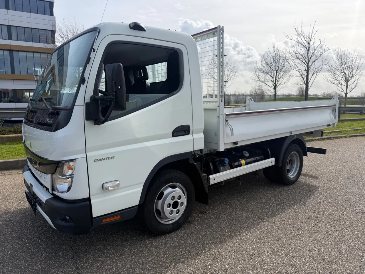 Hoofdafbeelding FUSO Canter