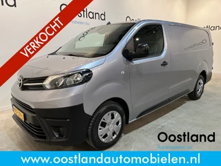 Toyota ProAce Worker 2.0 D-4D Navigator Long 123 PK / Euro 6 / Airco / Cruise Control / CarPlay / Navigatie / Trekhaak / PDC / 3-Zits / 48.500 KM !!