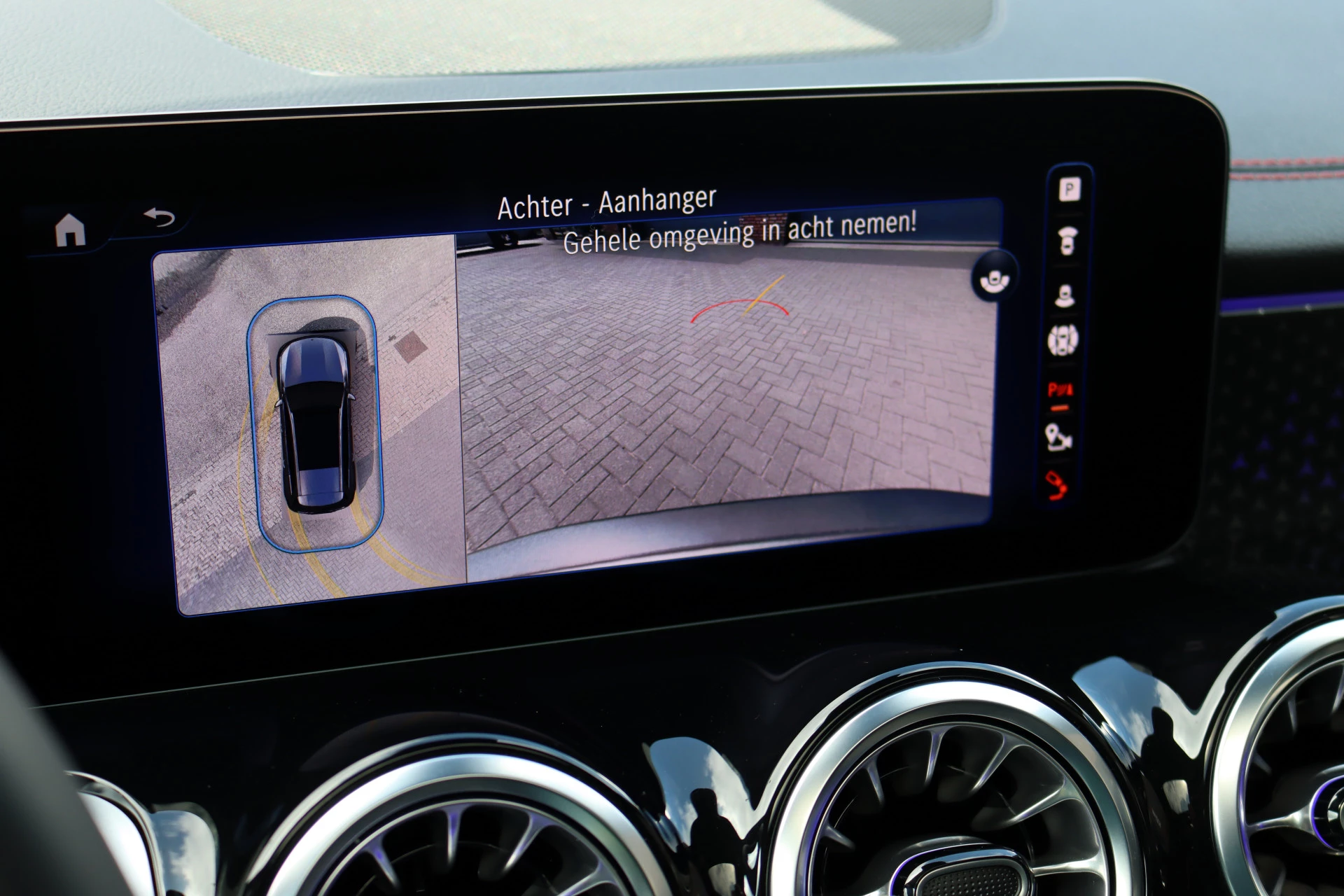Hoofdafbeelding Mercedes-Benz EQB