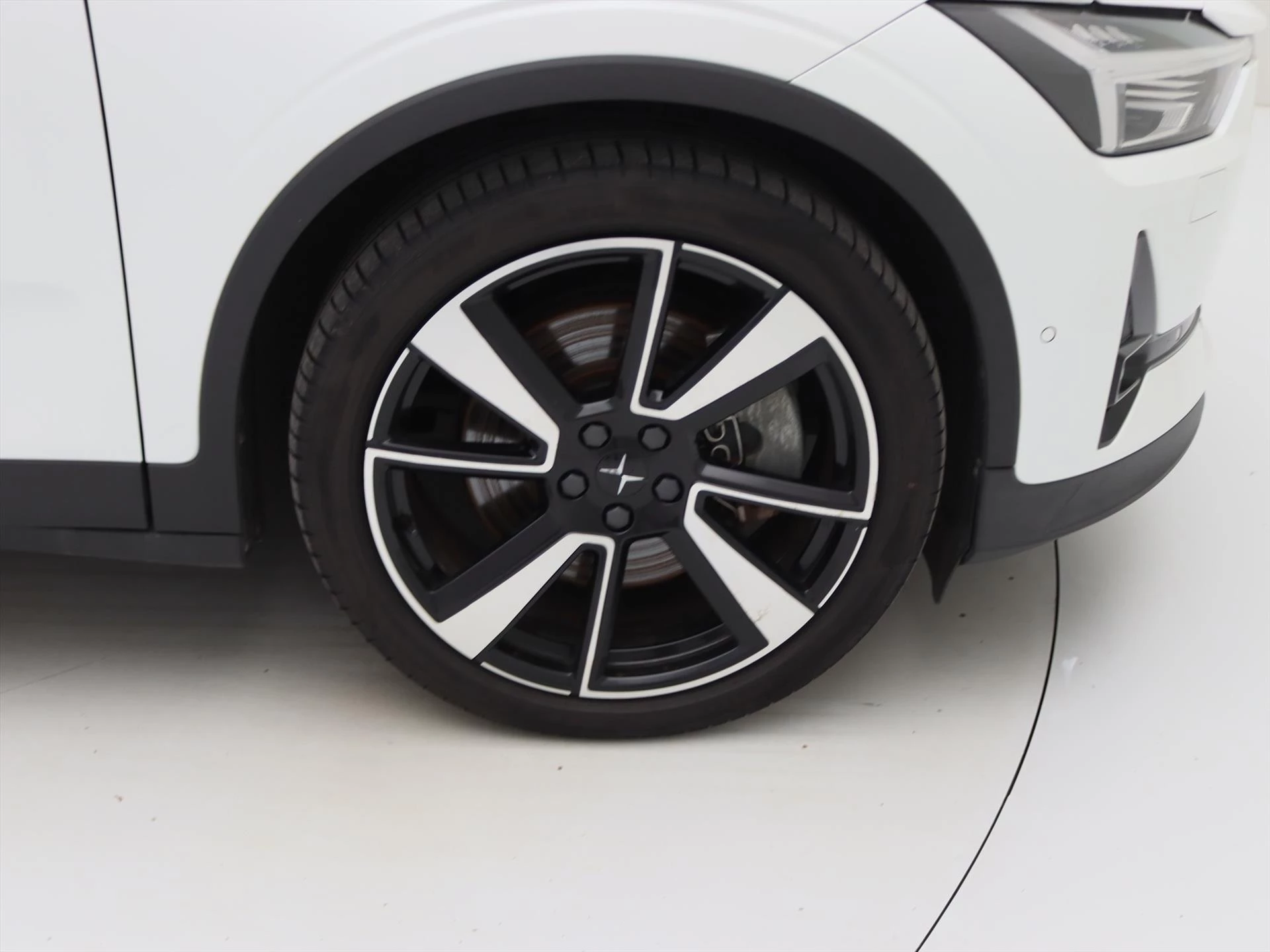 Hoofdafbeelding Polestar 2