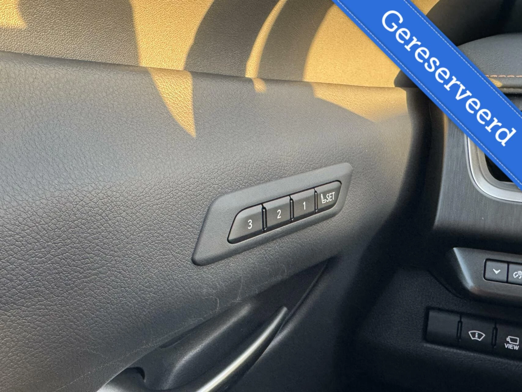 Hoofdafbeelding Lexus UX
