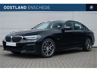 BMW 5 Serie 530e High Executive M Sport Automaat / Stoelverwarming / Comfortstoelen / Live Cockpit Professional / Parking Assistent
