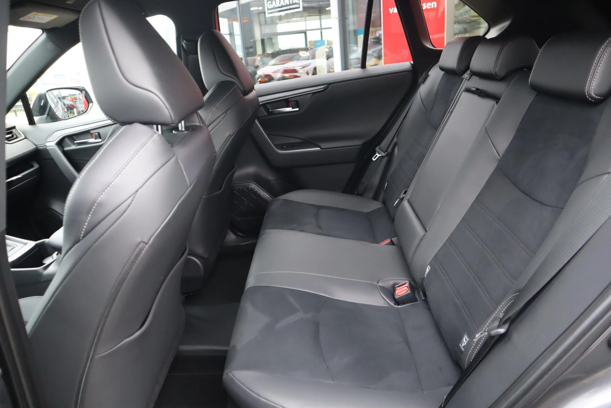 Hoofdafbeelding Toyota RAV4