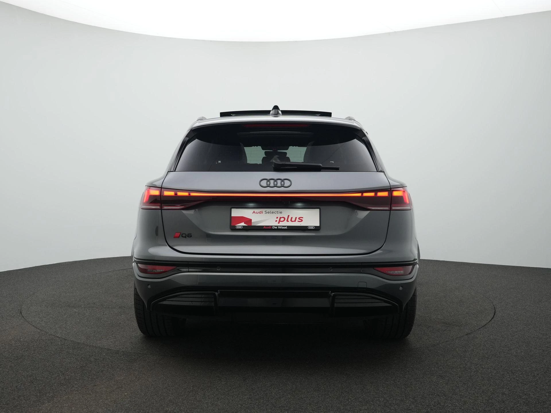 Hoofdafbeelding Audi Q6 e-tron