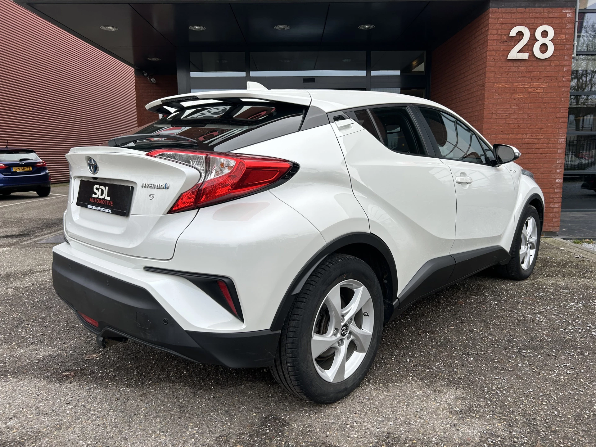Hoofdafbeelding Toyota C-HR