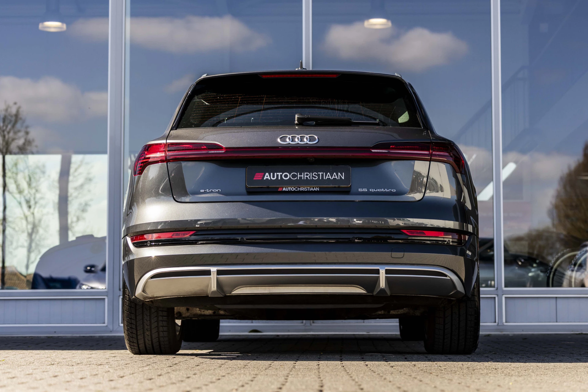 Hoofdafbeelding Audi e-tron